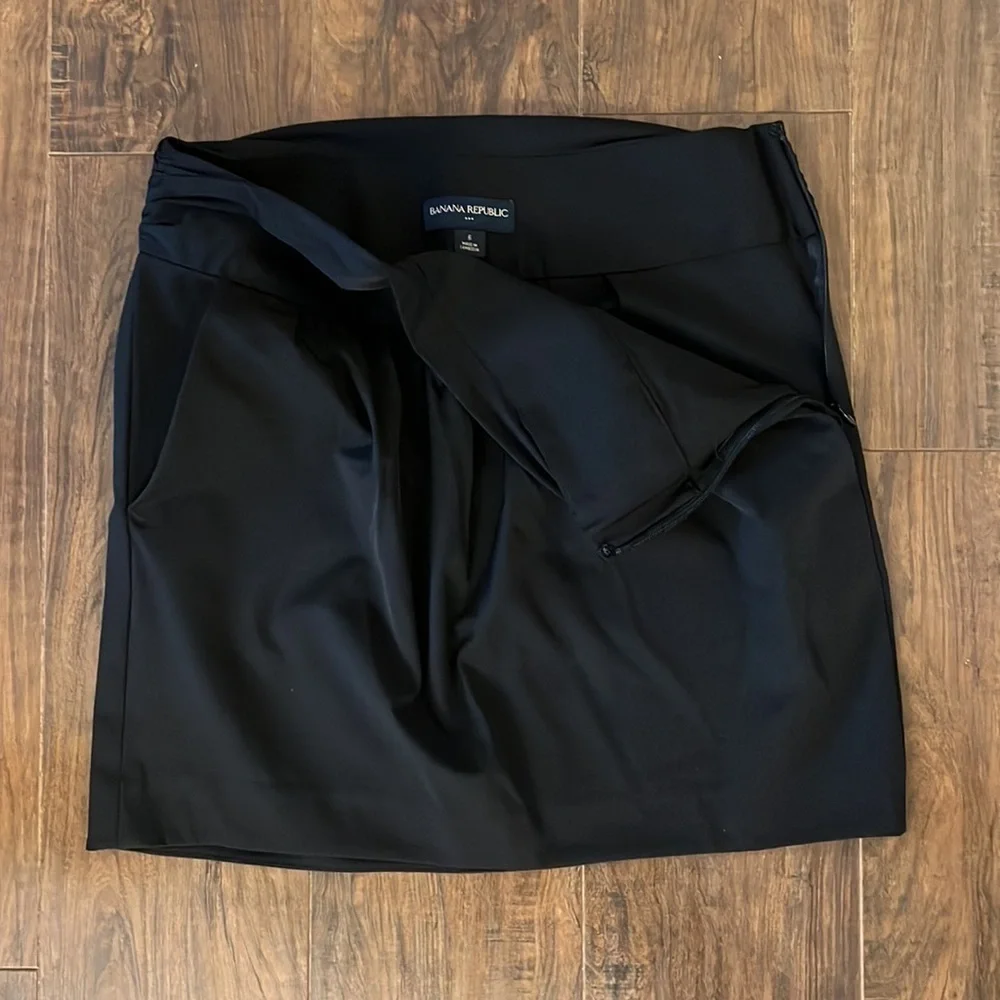 Banana Republic Black Skirt